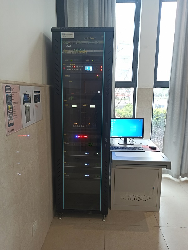 风雨操场 (1).jpg