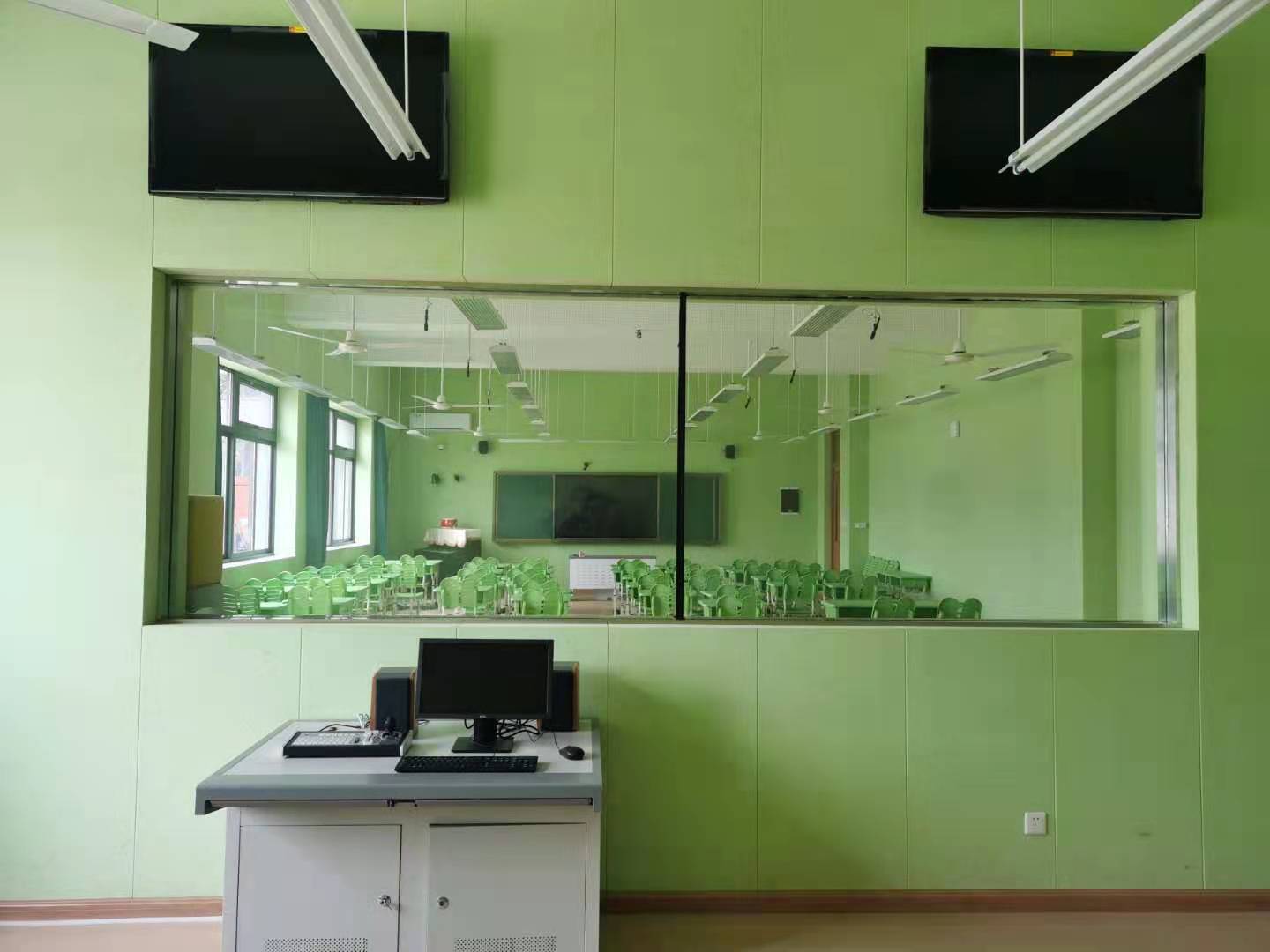 录播教室1.jpg